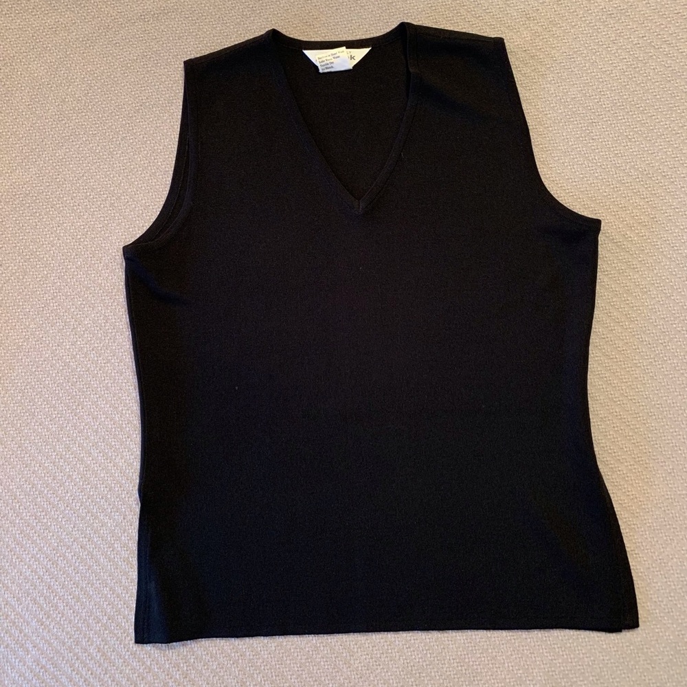 EUC Tank: V-Neck, Knit, Black, Exclusively Misook, Finely Ribbed - Picture 5 of 11